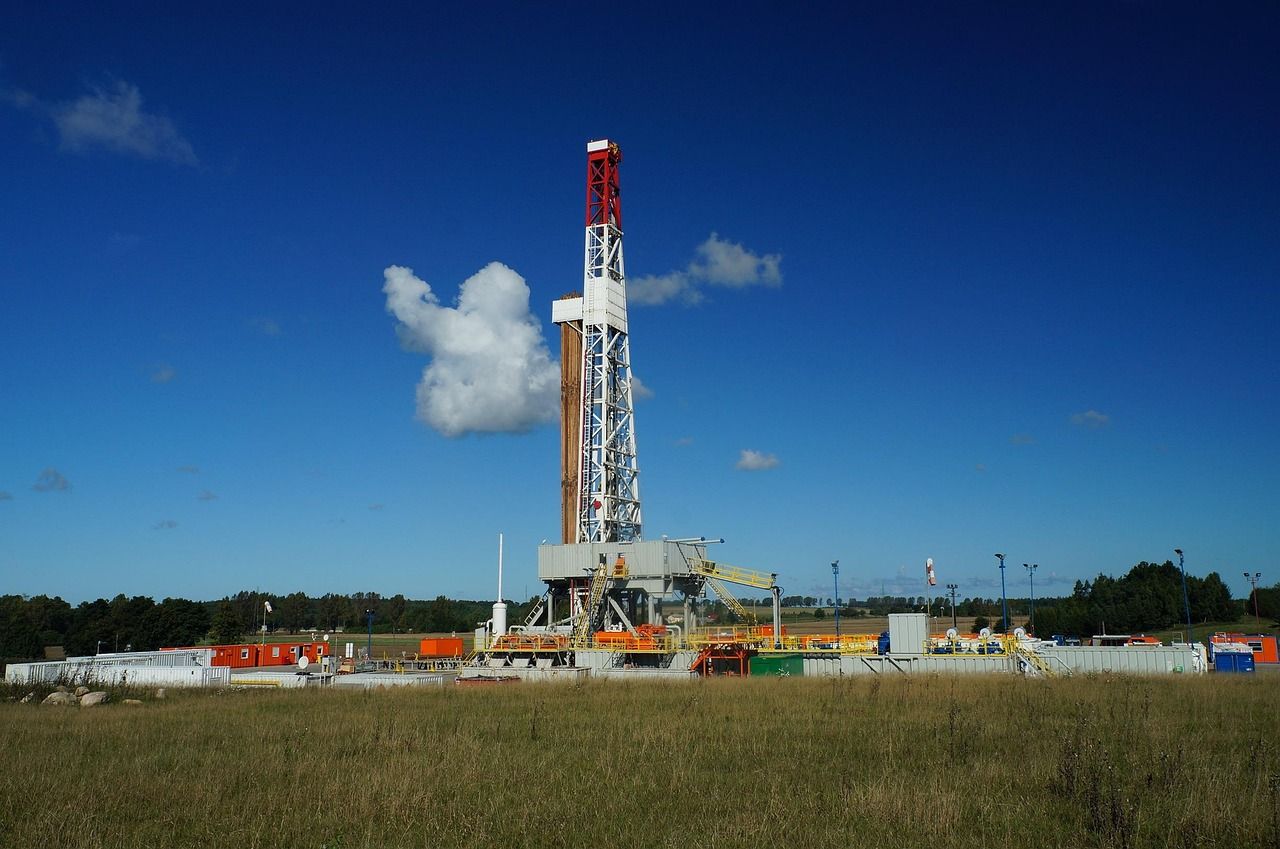 découvrez l'interdiction européenne sur l'exploration du pétrole et du gaz, ses impacts environnementaux et économiques, ainsi que les alternatives durables pour l'avenir énergétique de l'ue.