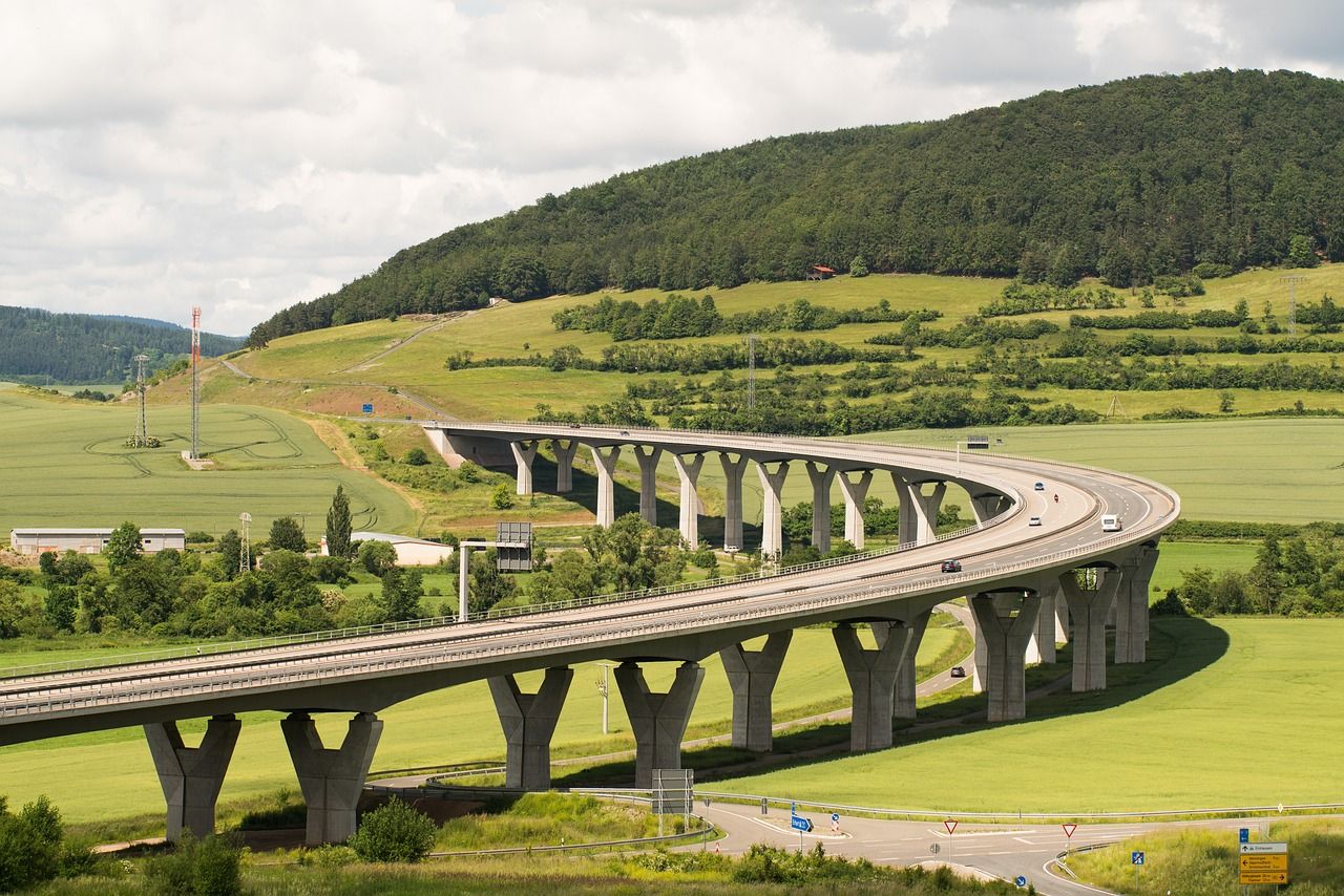 découvrez l'infrastructure verte, une approche innovante visant à intégrer la nature dans les projets urbains pour améliorer la durabilité, réduire les inondations et favoriser la biodiversité. explorez les avantages écologiques et économiques des solutions basées sur la nature pour un avenir plus résilient.
