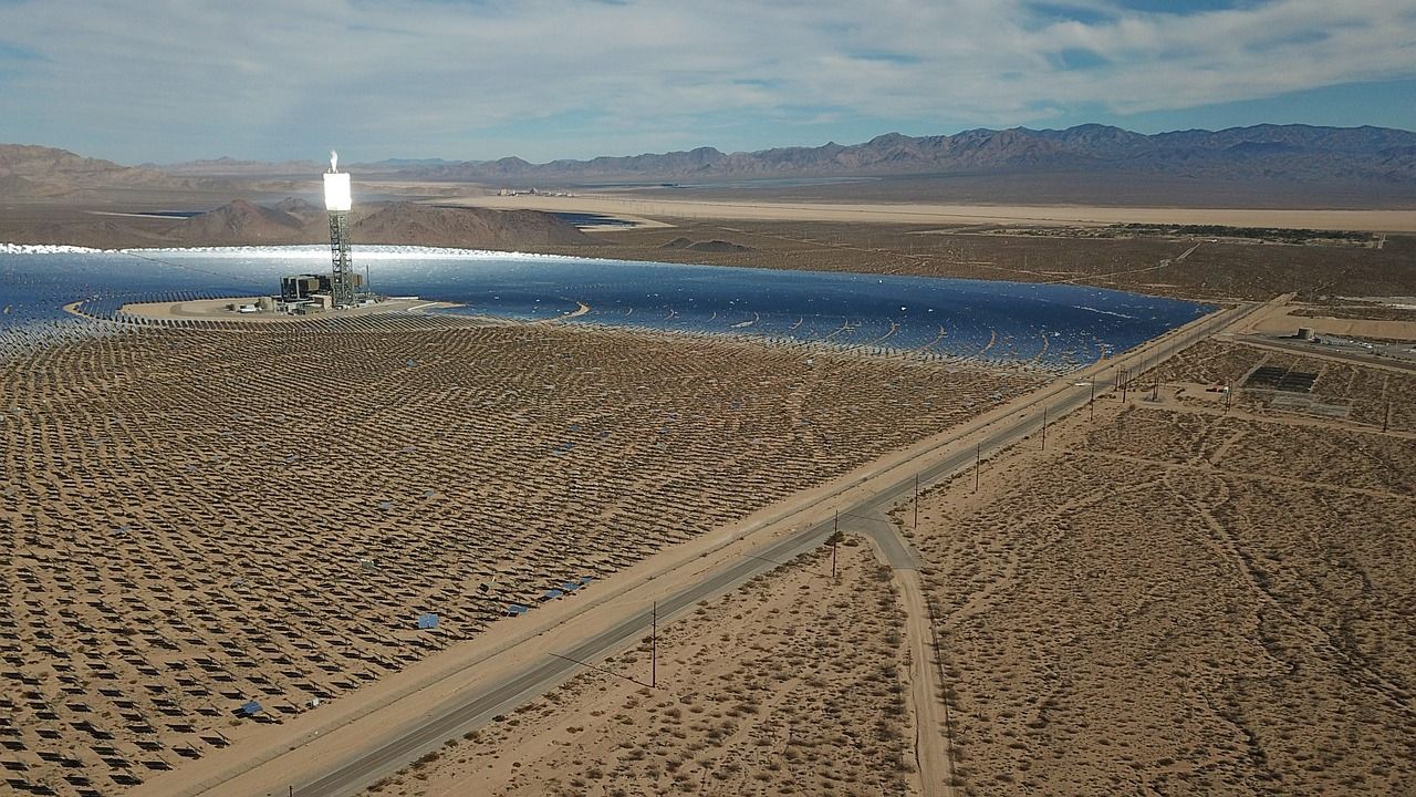 découvrez les enjeux et les solutions de la transition énergétique. explorez comment les innovations technologiques, les énergies renouvelables et les politiques durables façonnent un avenir énergétique responsable et respectueux de l'environnement.