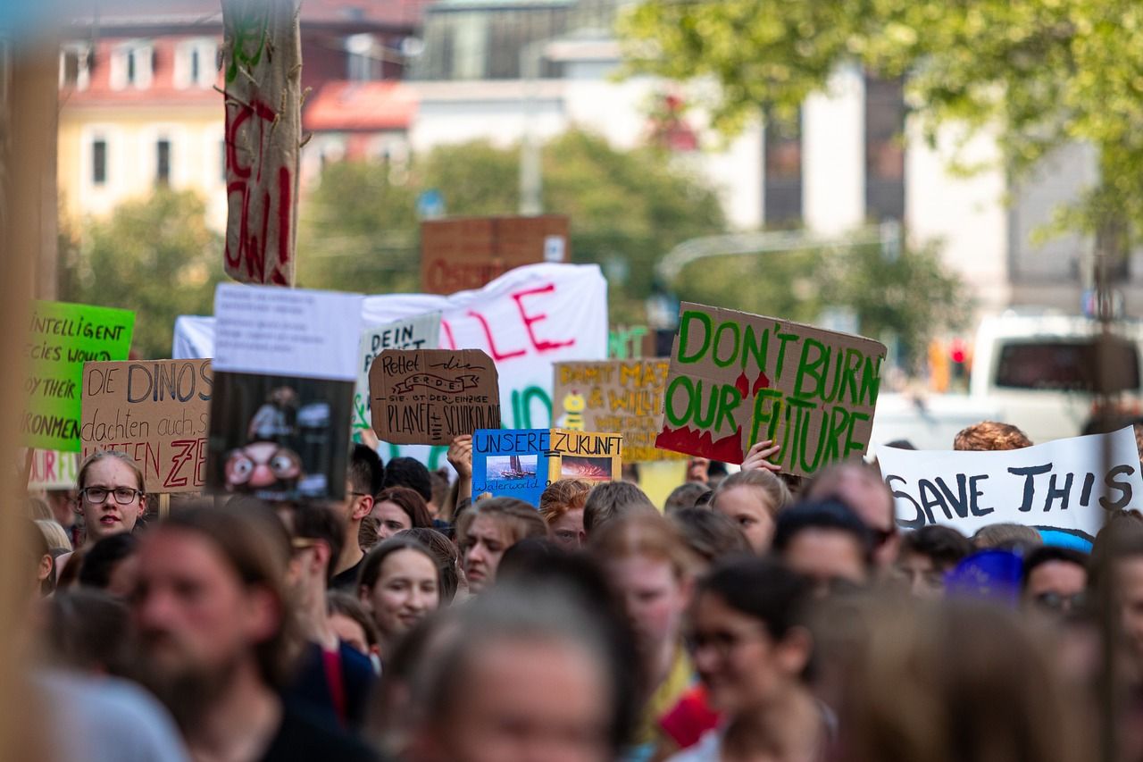 découvrez l'essentiel sur le climat : définitions, enjeux actuels, causes du changement climatique et solutions pour préserver notre planète. informez-vous et agissez pour l'environnement !