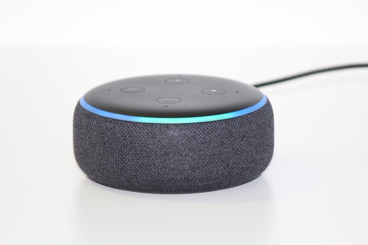 amazon est une plateforme de commerce en ligne offrant une large gamme de produits, allant des livres aux appareils électroniques, avec livraison rapide et service client de qualité.
