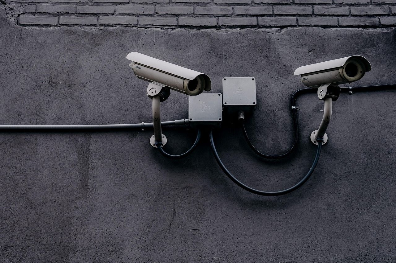 surveillance océanique : suivi en temps réel des conditions marines pour protéger l'environnement et assurer la sécurité maritime.