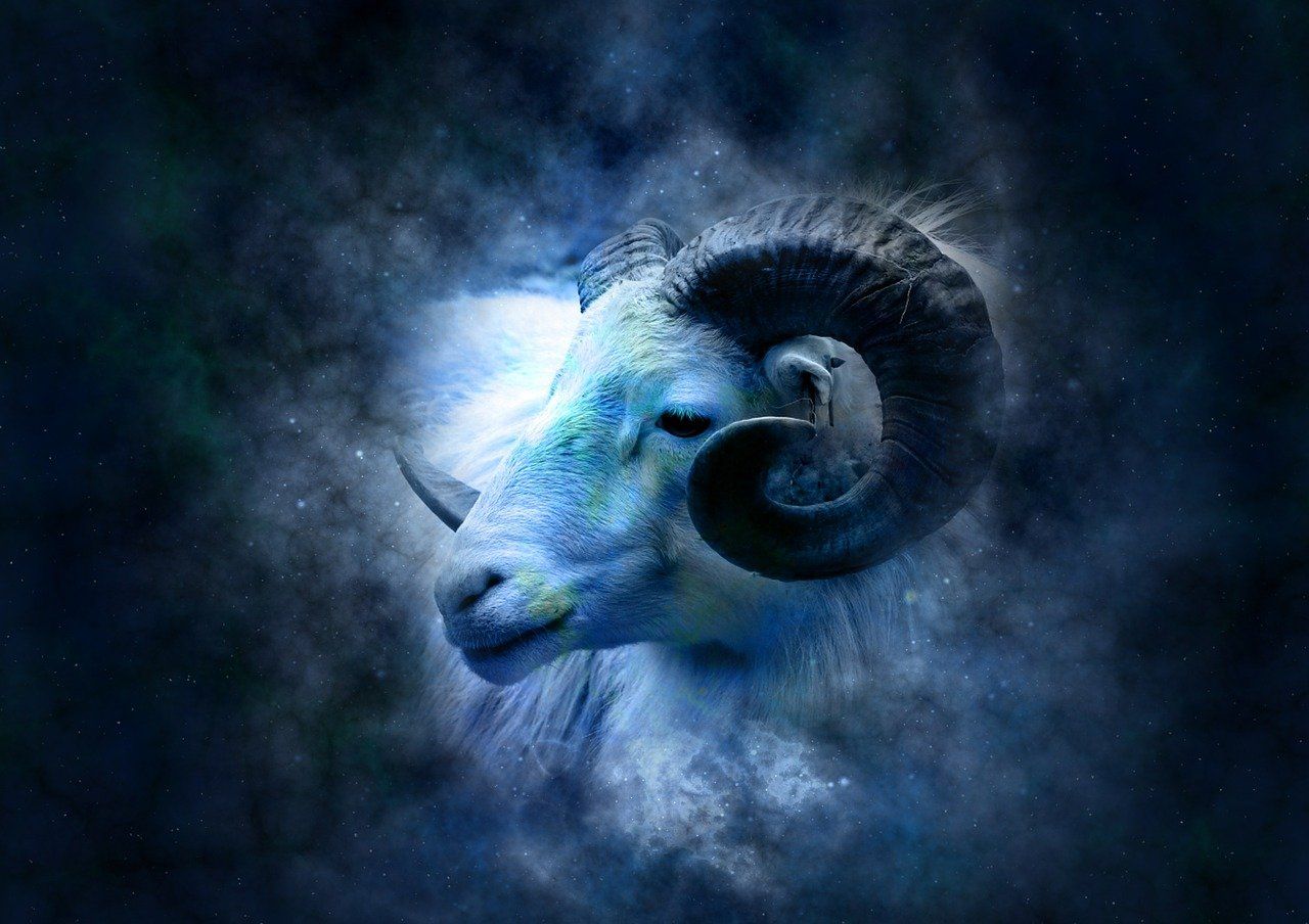 découvrez des prédictions précises et des conseils personnalisés grâce à notre service de tarot horoscope, alliant sagesse traditionnelle et guidance astrologique.