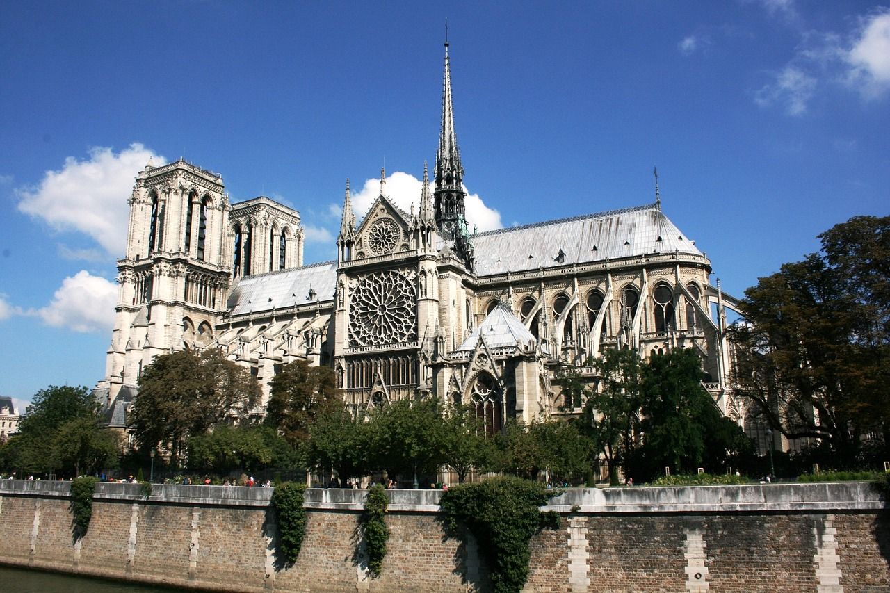 découvrez les principaux objectifs, enjeux et avancées de l’accord de paris, traité international majeur visant à lutter contre le changement climatique et à limiter le réchauffement de la planète.