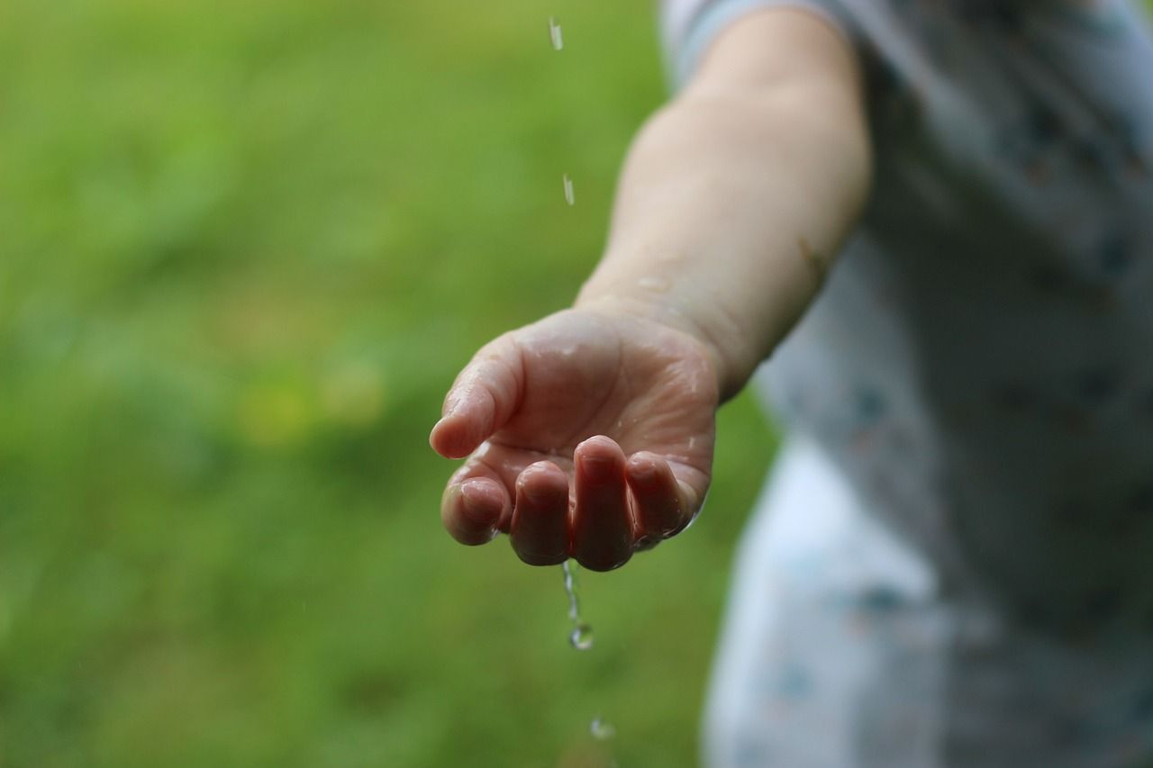 découvrez les enjeux et la gestion des ressources en eau à travers le monde. apprenez comment préserver cette précieuse ressource pour un avenir durable et explorez les solutions innovantes pour faire face aux défis liés à l'eau.