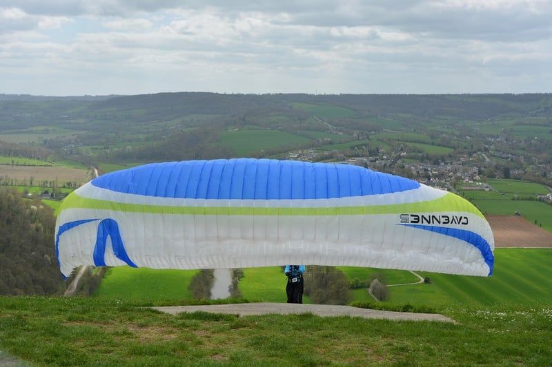 Batterie qui gonfle : les gestes qui sauvent en 2026